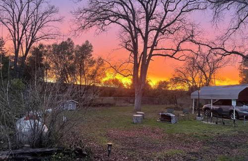 Sierra Sunset Cottage -Yosemite area vacation cottage - Foto 46