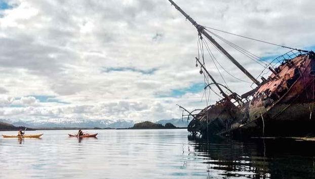 Tour de caiaque pela costa de Stykkishólmur