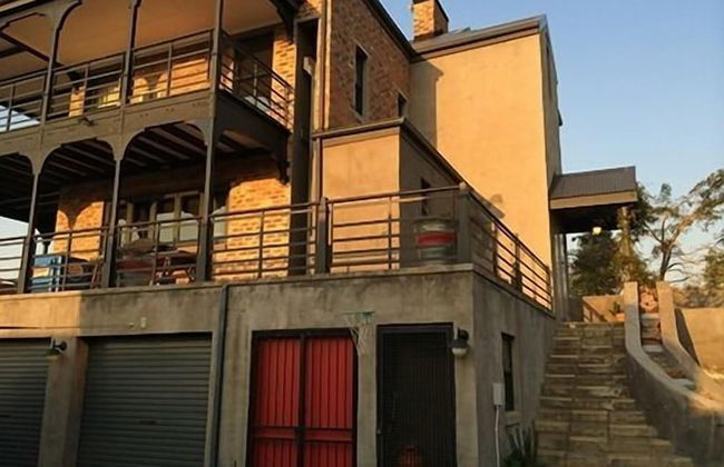 The Warehouse - Foto 1