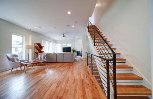 Luxe Townhome Rooftop Hot Tub Parking - Photo 39