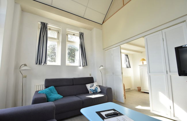 Quaint Holiday Home in Bergen aan Zee near Sea - Photo 7