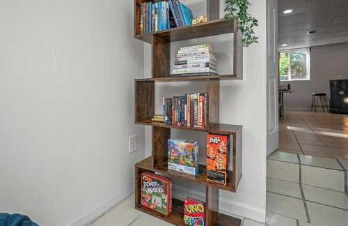 Family Retreat in Birmingham, 7BR 4BA - Photo 37