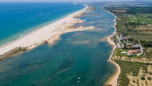 Rosas no Lagar - Foto 1