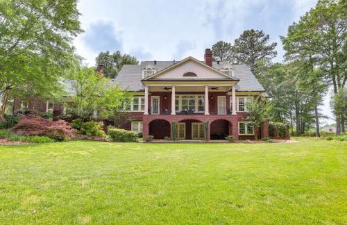Buford Mansion with Pool about 14 Mi to Lake Lanier - Foto 3