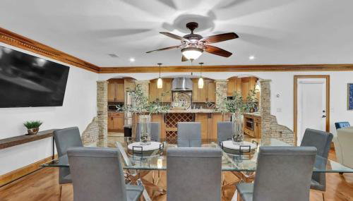 Big 6BR,4BA Home w 10-Car Parking for CrewsGrps - Foto 5