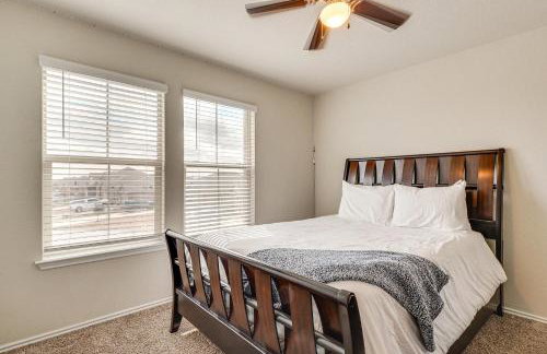 Family Friendly! 2-Story Home Near Georgetown Sq - Foto 14