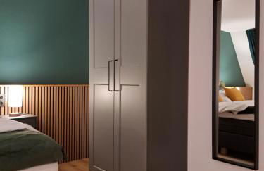 Livora Living - Stilvolles DG-Apartment an der Fußgängerzone - 2 Schlafzimmer - Foto 47