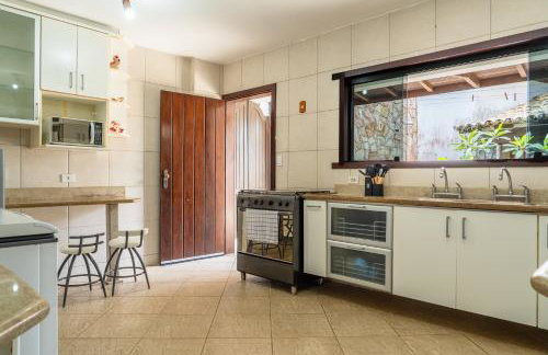 Exclusiva casa em Geriba com vista para o mar - Foto 76