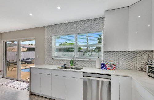 Sunshine Villa - with Private Pool - Foto 11