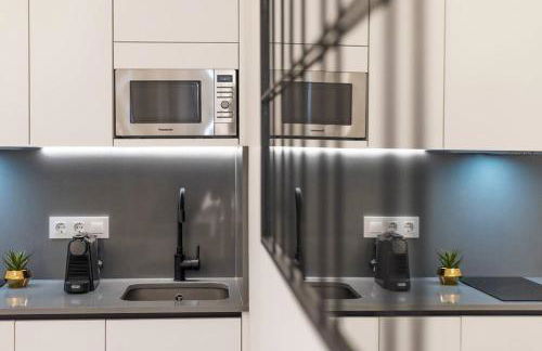 NEW APT in the heart of Madrid - Photo 29