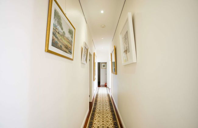 The Art House - Photo 26