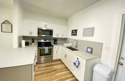 Heart of Miami sleeps 10 near Little Havana Beaches - Foto 24