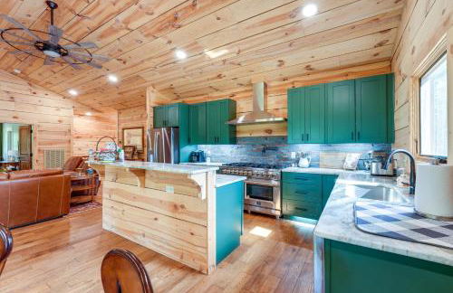 400 Acres on Lavender Mtn Getaway with Hot Tub! - Foto 8