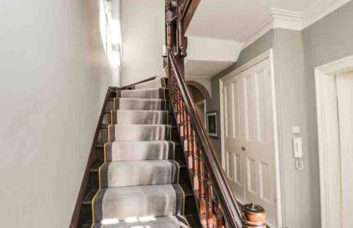 Bank Chambers in Bowness with Hot Tub and Lake Access - Photo 45