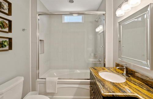 Gorgeous Downtown Bungalow, Walk Everywhere!!! - Foto 10