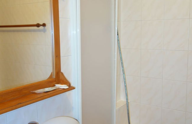 Big 2 Room Apartment with Balcony - Photo 13