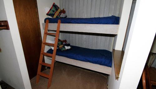 Discovery 4 #135 - Photo 4