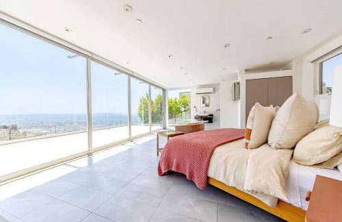 Hillside 4B Villa w Infinity Pool City Views - Foto 16