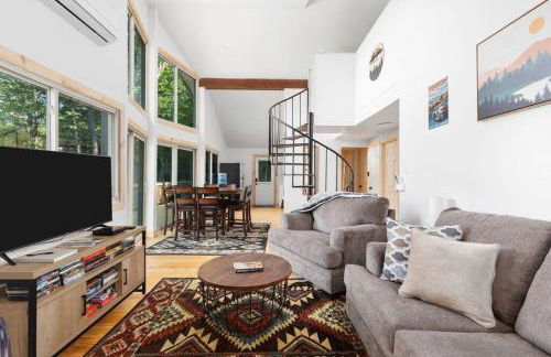 Forest Ridge Cabin - Hot Tub, Wi-Fi, National Park 15 Min, Fire Pit - Foto 4