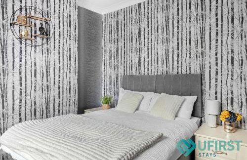 Bright 4 BR Home - Forest Fields - City Centre - Free Parking - WiFi - Close to Forest Rec - Sleeps 8 - Foto 8