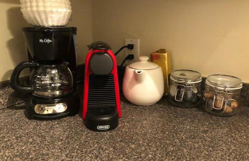 LT Stay Discounts! Cozy 2 BR Apt - Pet Friendly! - Foto 19