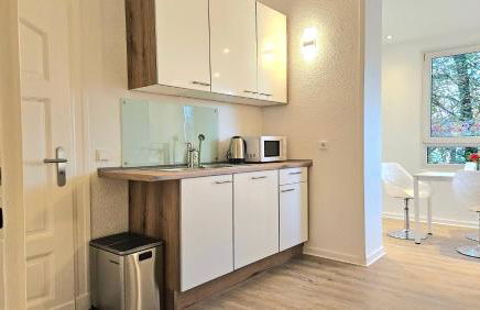 122qm-Apartment - 4 Zimmer I Zentral I Küche I Balkon I Parken I WLAN - Foto 7