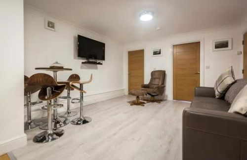 Guest home 10 Bed bunkhouse - Photo 5