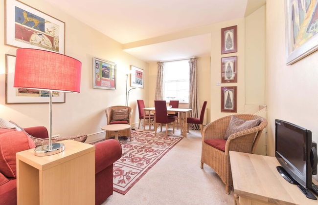 Smart 2 bedroom flat near Pimlico Tube - Photo 29