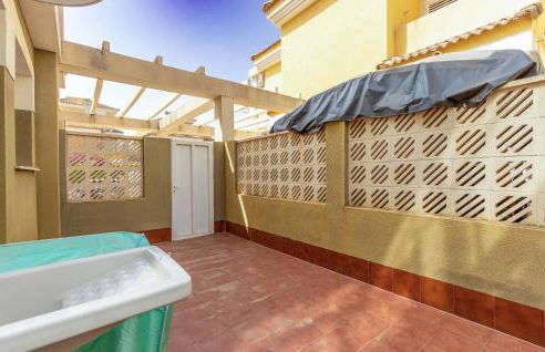 3 Bedroom Nice Home In Santa Pola - Photo 12