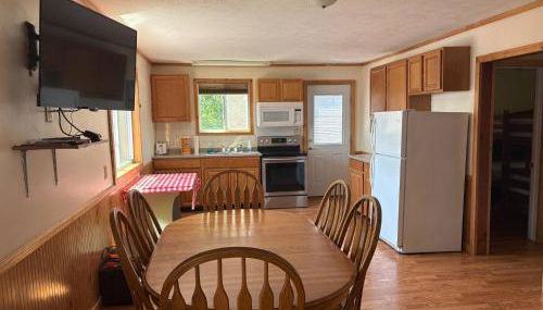 Dockside Retreat- Renovations & upgrades coming! - Foto 4, stove, toaster