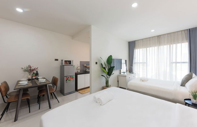 S Lux Apartment - Photo 36