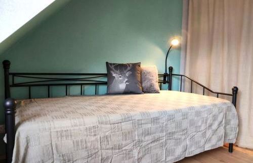 Ferienhaus Blaue Blume mit 11 kW Ladestation, Kamin, Terrasse, eingezäuntem Garten, Sauna, WLAN, Netflix, 2 Hunde willkommen! - Foto 23