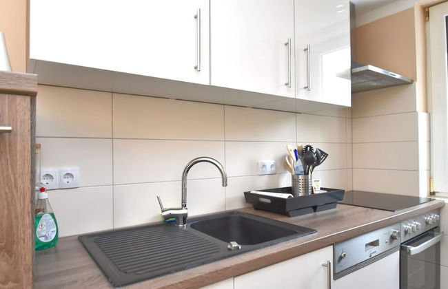 Apartment With Private Terrace - Photo 7