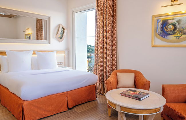 Airelles Château de la Messardière - Foto 1