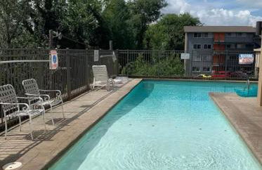 Condo Close to Stadium and Free Parking - Foto 23