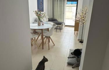 Ground floor apartment on the seafront with pool - Foto 12