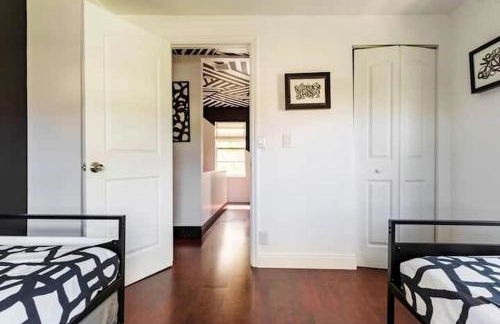 4BD 2BA - Black&White ArtBNB - Antique Row WPB - Foto 24
