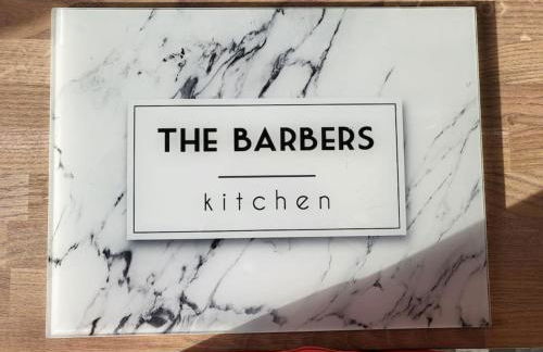 The Barbers - Photo 15