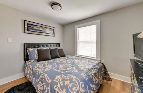 Stunning Charlotte Retreat about 2 Mi to City Center! - Foto 17