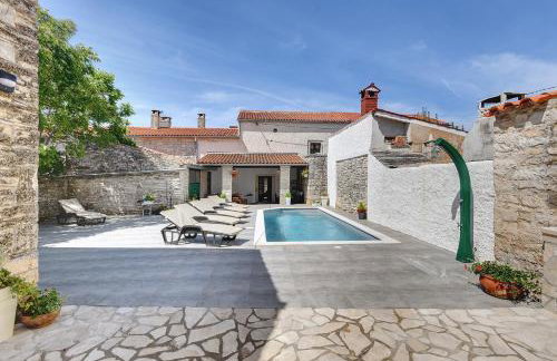 Typisch istrisches Ferienhaus mit privatem Pool, Tischfußball, Darts, Gym - Foto 27