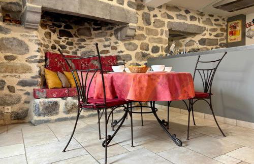 Gîte familial restauré avec jardin clos, équipements bébé, animaux acceptés, proche St-Julien-Chapteuil - FR-1-582-296 - Foto 10