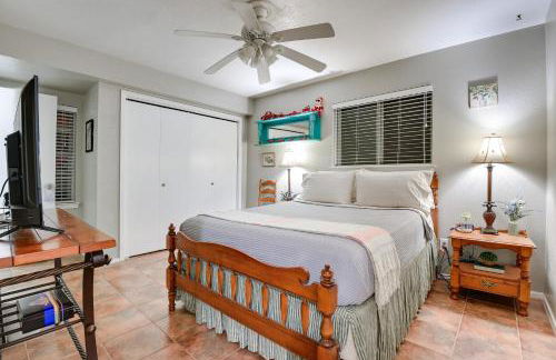 Walk to ATandT - Dallas Stadium! Family Gem with Patio - Photo 13