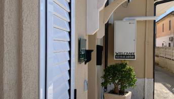 NEAR AIRPORT LAMEZIA apartment - Photo 5