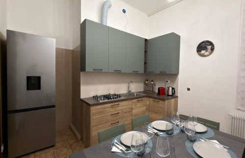 Historic Residence Downtown 2 Bedrooms & Private Parking - Foto 17