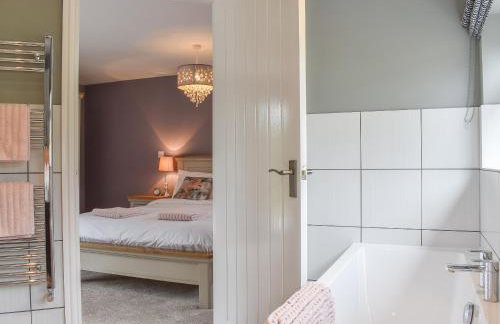 The Cottage At Stainsacre Hall - Photo 2