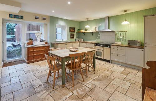 Church Cottage by Coast & Country Stays - Foto 44