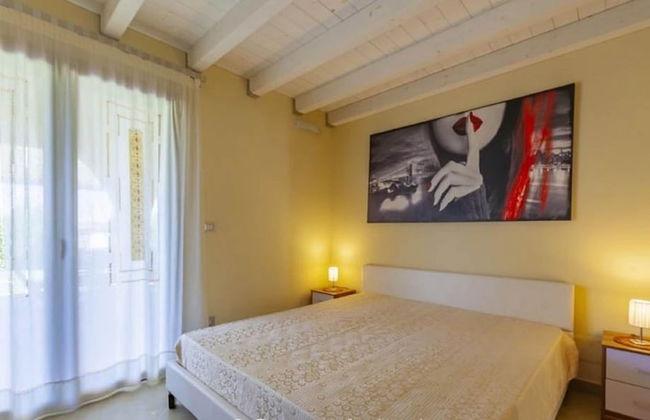 Villa Near Gallipoli w/ Pool - Photo 31