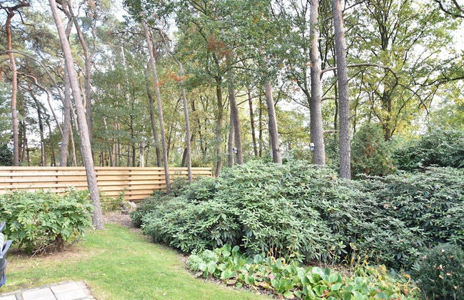 Alluring Holiday Home in Reutum-Weerselo with Hot Tub - Foto 31