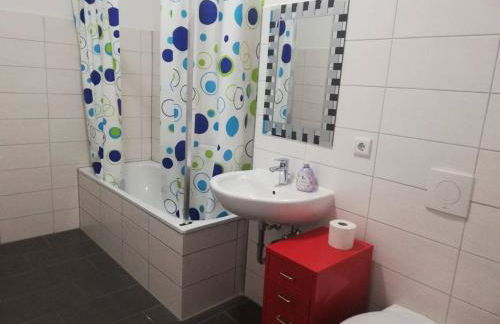 Enjoy your stay with DKN apartments - Mon-Sun - Late night check-in - Multilanguage - Near Railway station - Witamy serdecznie - Foto 10