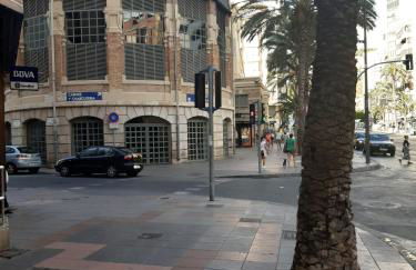 Alicante & Urban Center - Foto 37